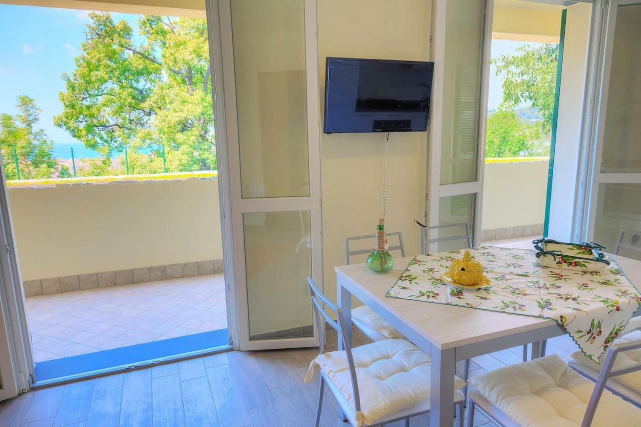 Ue Maxeu - Libeccio Apartamento Cervo Exterior foto